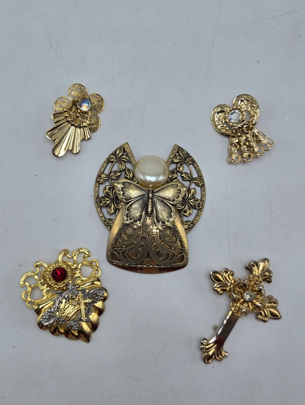 Lot of 5 Signed Jane Davis Angel of Love Brooches Various Years AOL Christian